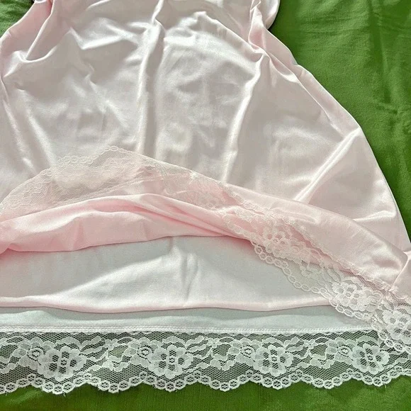 Vintage 1970s Blush Pink Nylon Lace Nightgown Sz 38 USA Romantic Sheer Babydoll - Picture 3 of 8